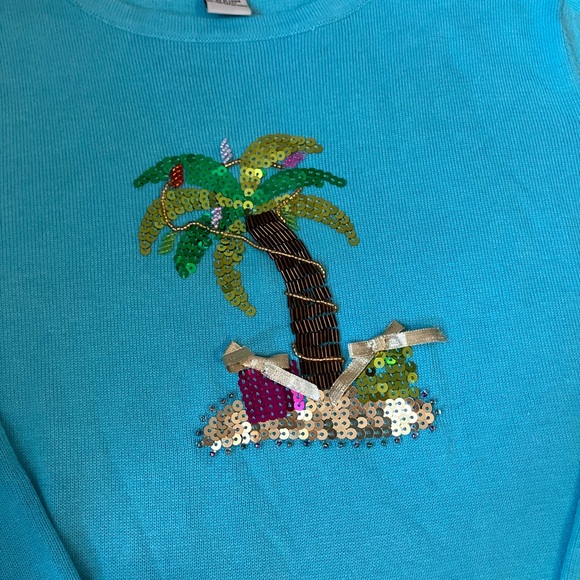 CB career blue palm tree Christmas top - Picture 3 of 7